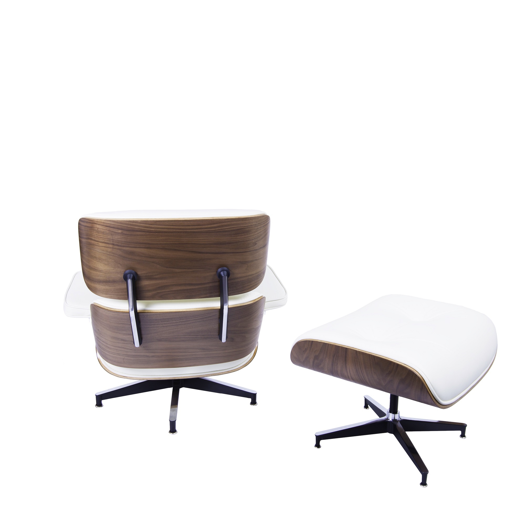 Charles Eames style, Lounge stoel met Hocker EA670 creme Walnoot Zwarte base